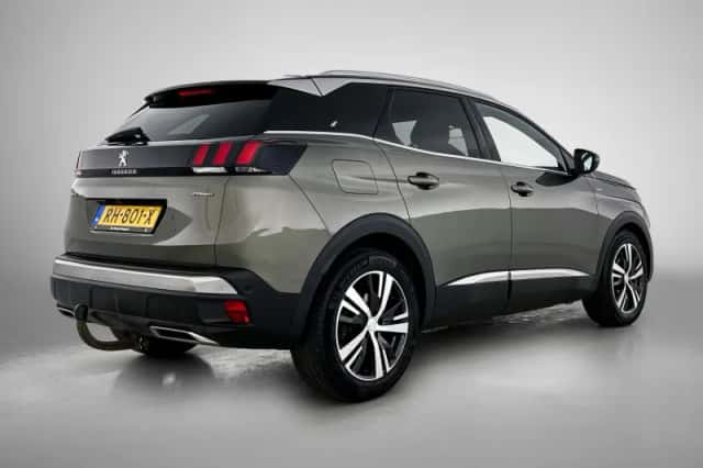 Peugeot 3008 (2017) thumbnail 4