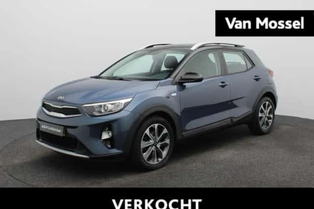 Kia Stonic (2018) thumbnail 1