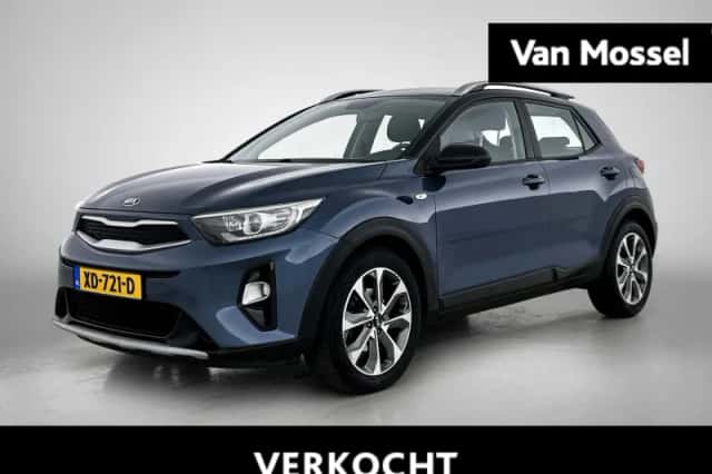 Kia Stonic (2018) thumbnail 1