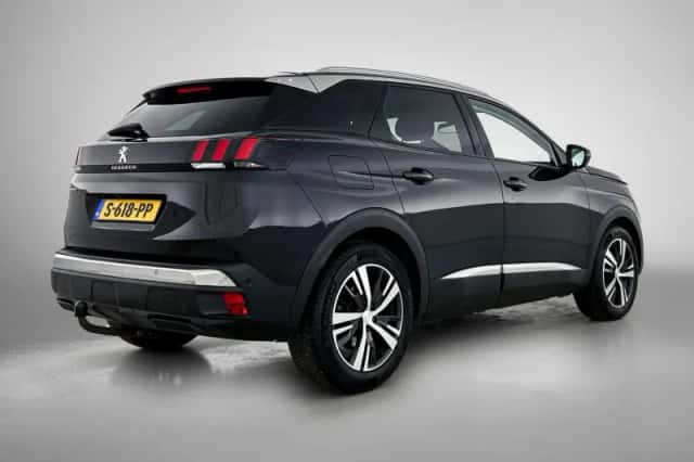 Peugeot 3008 (2020) thumbnail 4