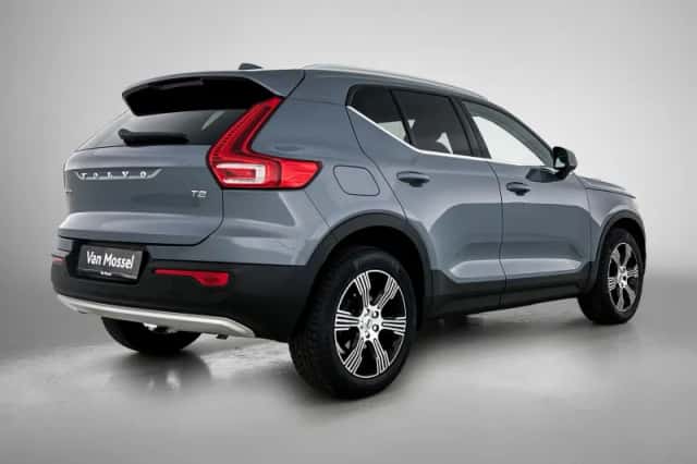 Volvo XC40 (2021) thumbnail 4