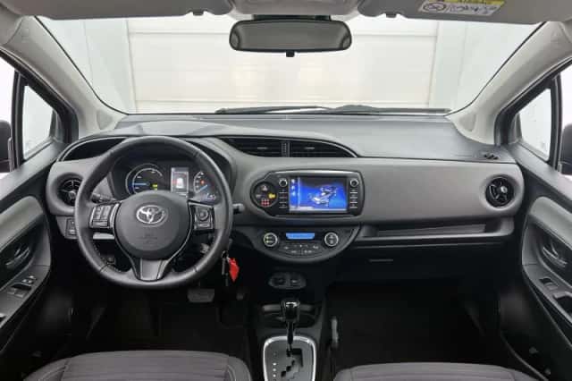 Toyota Yaris (2019) thumbnail 21