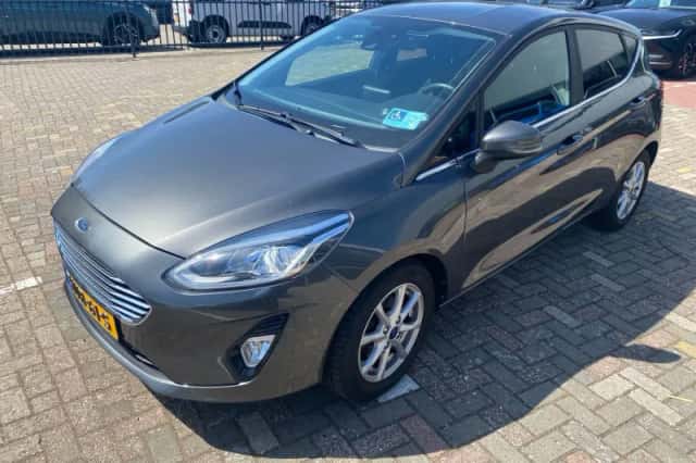 Ford Fiesta (2021) thumbnail 2