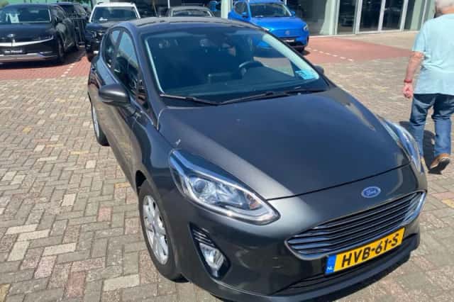 Ford Fiesta (2021) thumbnail 3
