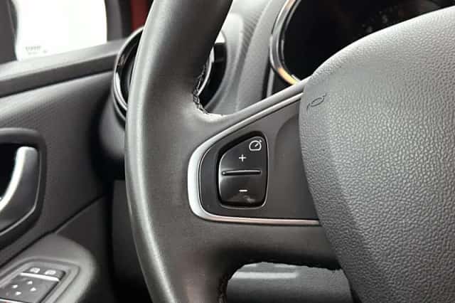 Renault Clio (2018) thumbnail 6