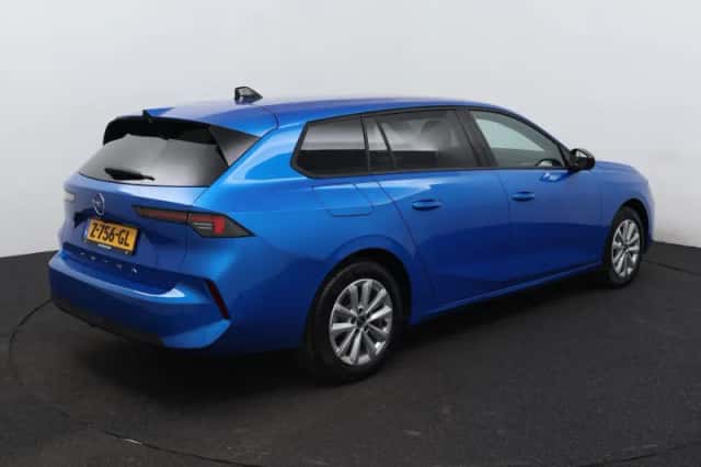 Opel Astra (2024) thumbnail 3
