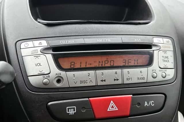 Toyota Aygo (2013) thumbnail 6