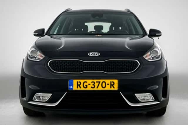 Kia Niro (2018) thumbnail 2