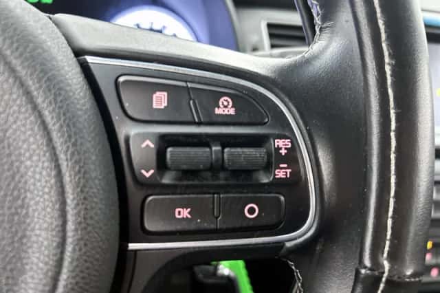 Kia Niro (2018) thumbnail 6