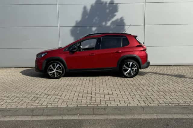Peugeot 2008 (2018) thumbnail 2