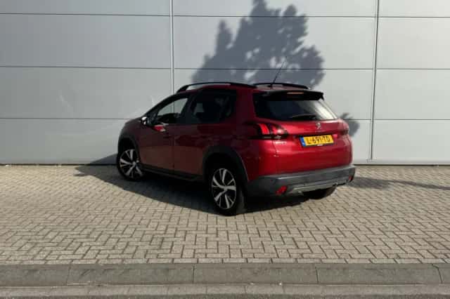 Peugeot 2008 (2018) thumbnail 3