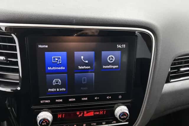 Mitsubishi Outlander (2020) thumbnail 7