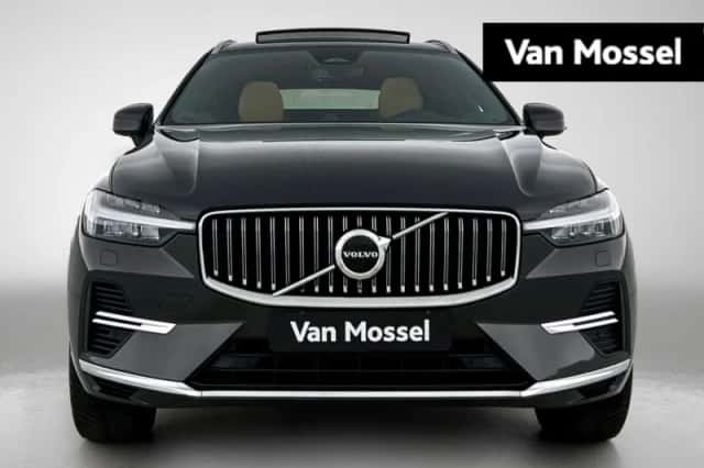 Volvo XC60 (2023) thumbnail 1