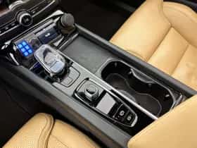 Volvo XC60 (2023) thumbnail 23