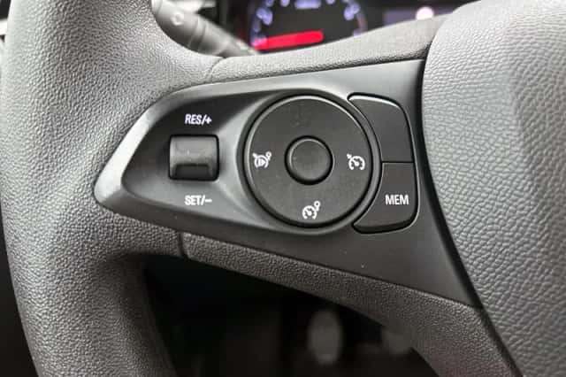 Opel Corsa (2023) thumbnail 6