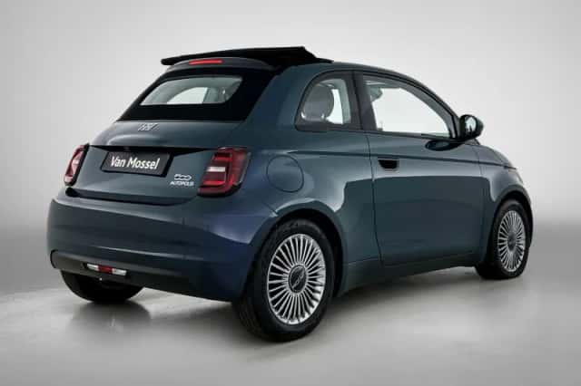 Fiat 500C (2023) thumbnail 4