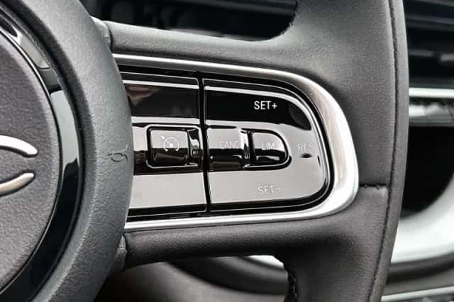Fiat 500C (2023) thumbnail 6