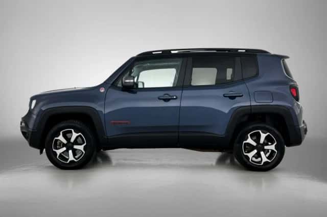 Jeep Renegade (2022) thumbnail 2