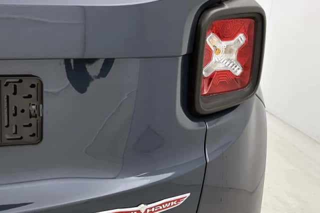 Jeep Renegade (2022) thumbnail 14