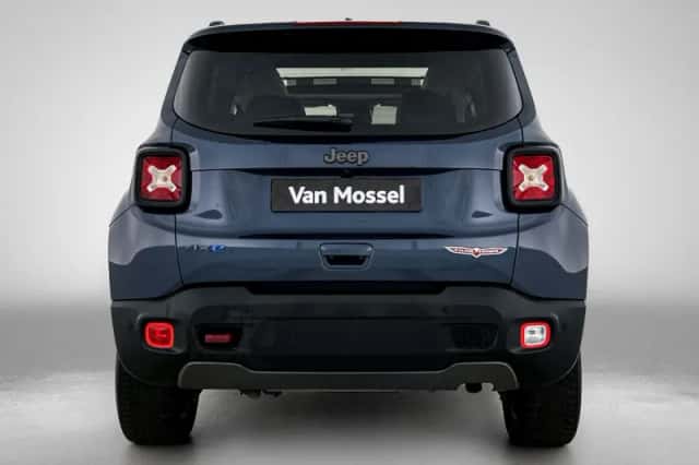 Jeep Renegade (2022) thumbnail 3