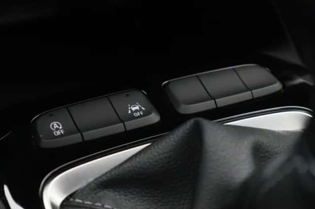 Opel Corsa (2023) thumbnail 24