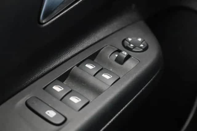 Opel Corsa (2023) thumbnail 27