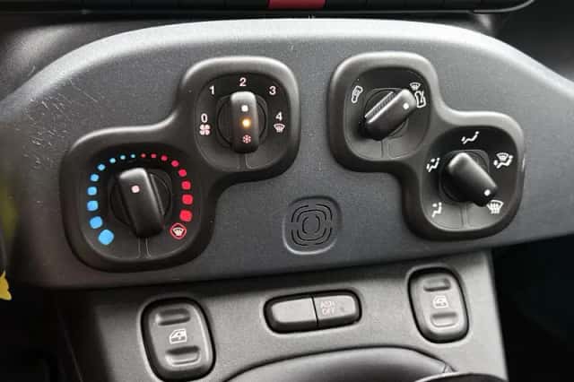 Fiat Panda (2021) thumbnail 23