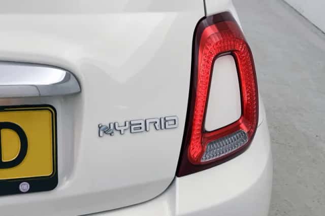 Fiat 500 (2021) thumbnail 16