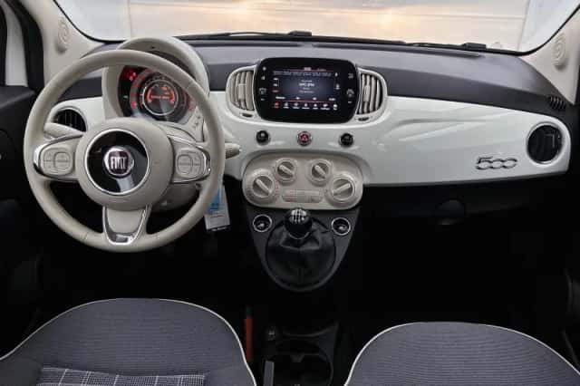 Fiat 500 (2021) thumbnail 17