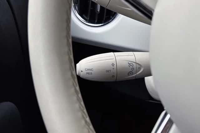 Fiat 500 (2021) thumbnail 6