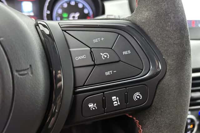 Fiat 500X (2024) thumbnail 6