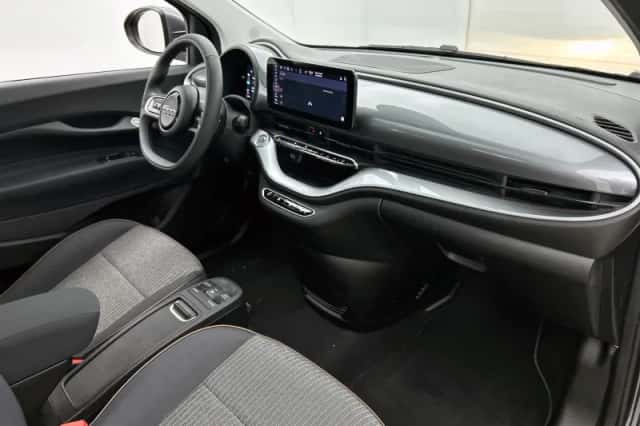 Fiat 500 (2023) thumbnail 22