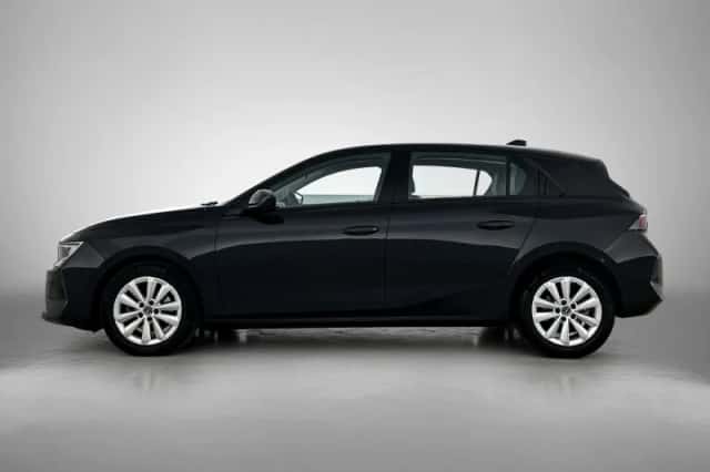 Opel Astra (2022) thumbnail 2