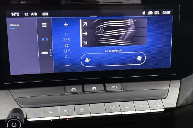 Opel Astra (2022) thumbnail 19