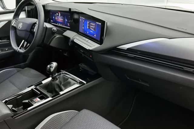 Opel Astra (2022) thumbnail 20