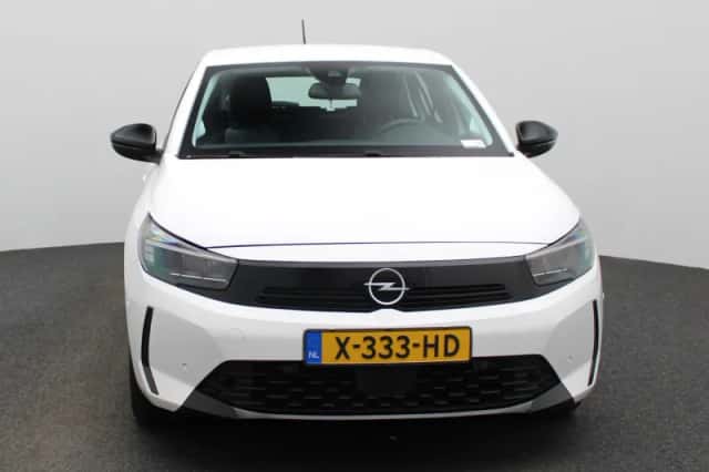 Opel Corsa (2023) thumbnail 3