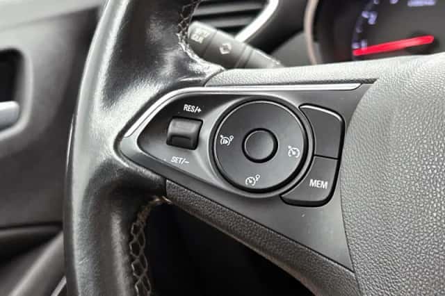Opel Crossland (2022) thumbnail 6