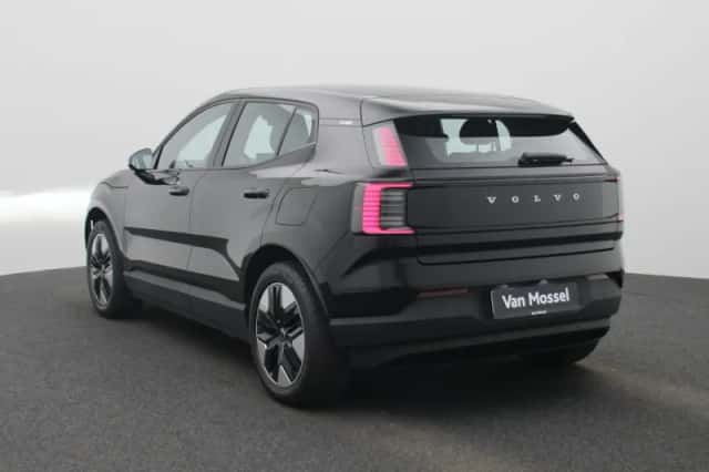 Volvo EX30 (2024) thumbnail 2