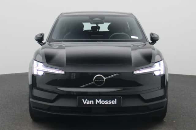 Volvo EX30 (2024) thumbnail 3