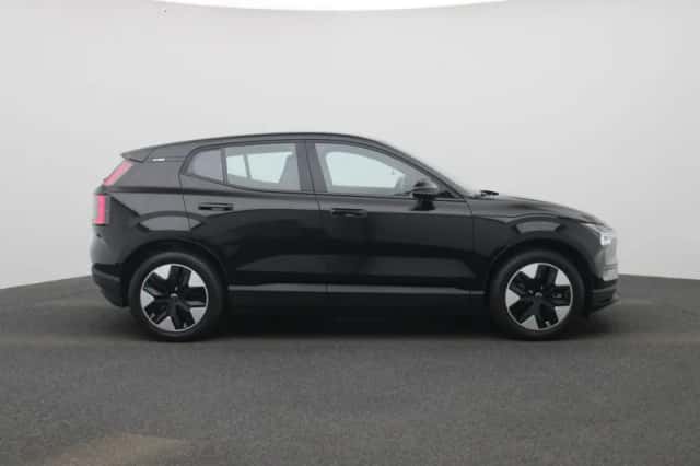 Volvo EX30 (2024) thumbnail 6