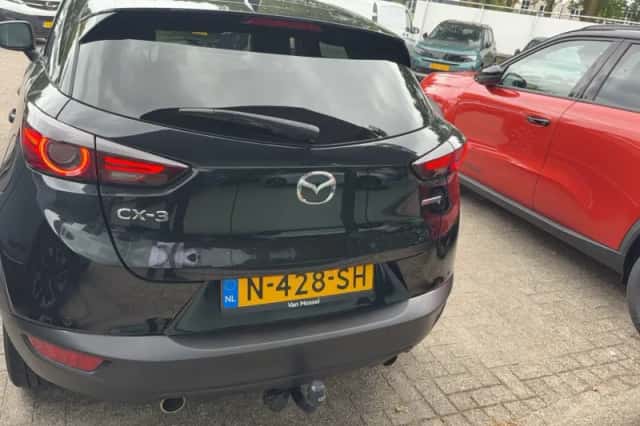 Mazda CX-3 (2021) thumbnail 3