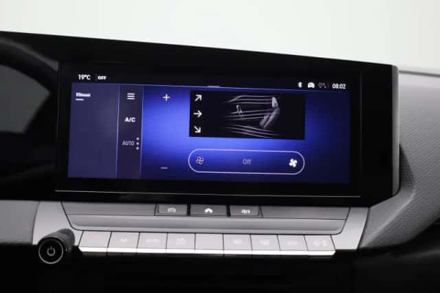 Opel Astra (2023) thumbnail 19