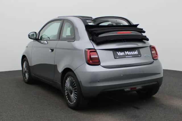 Fiat 500C (2022) thumbnail 2