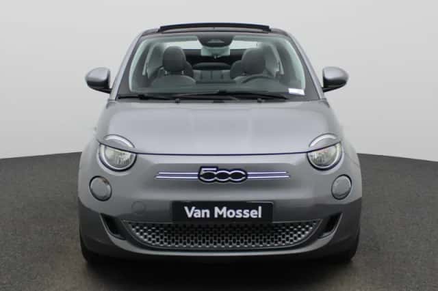 Fiat 500C (2022) thumbnail 3