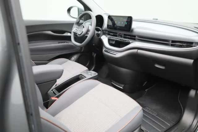 Fiat 500C (2022) thumbnail 33
