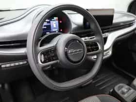 Fiat 500C (2022) thumbnail 9