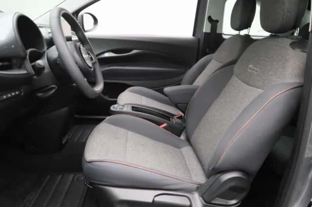 Fiat 500C (2022) thumbnail 10