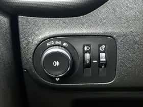 Opel Crossland X (2020) thumbnail 28