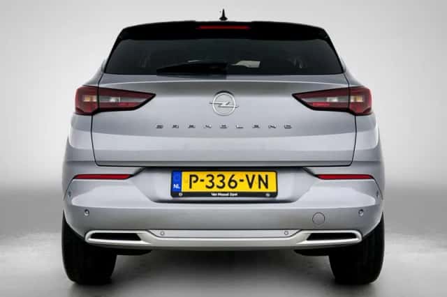 Opel Grandland (2022) thumbnail 3