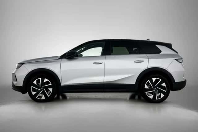 Opel Grandland (2025) thumbnail 2